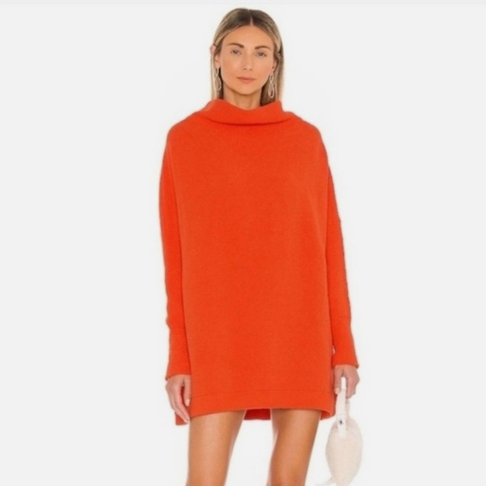 🆕 Free People
Ottoman Slouchy Tunic
Color Cherry Tomato
Womens Size XL - Picture 2 of 14